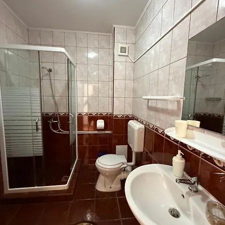 Гостьовий будинок Toro 3*